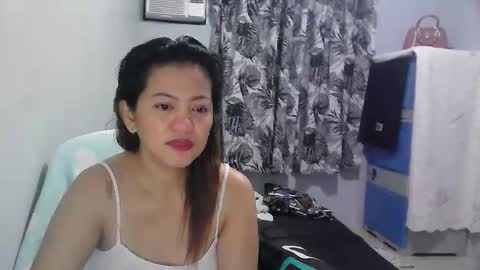 Snapshot of purpledust06 chatting on 12.01.25 Athena online show from 12.01.25