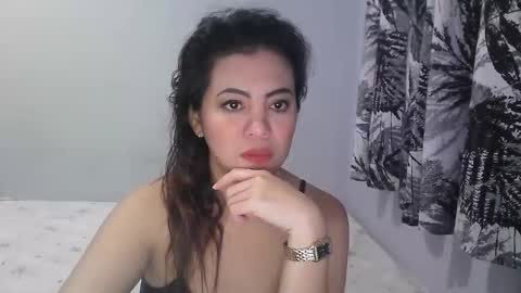 Snapshot of purpledust06 chatting on 01.11.26 Athena online show from 01.11.26