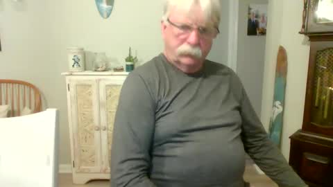 Snapshot of purpleshroom chatting on 02.11.25 purpleshroom online show from 02.11.25