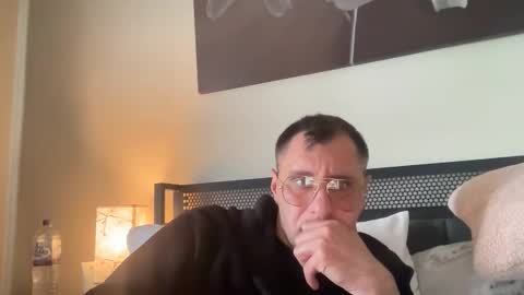 Snapshot of pushinghard89 chatting on 05.19.26 pushinghard89 online show from 05.19.26