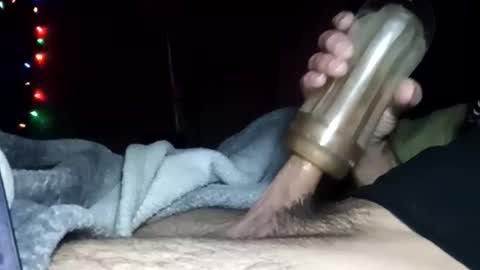 Snapshot of pussyluver420kik909587 chatting on 10.14.25 Pussyluver420 online show from 10.14.25