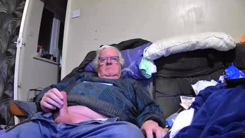 Genital sucker online show from 01.10.26