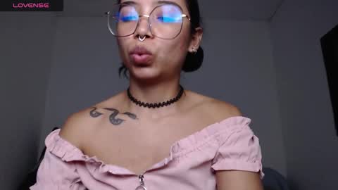 Izumi online show from 09.12.25