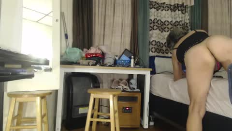 Snapshot of putiputi4u chatting on 12.25.24 putiputi4u online show from 12.25.24