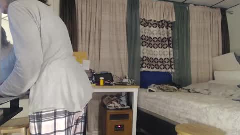 Snapshot of putiputi4u chatting on 01.14.25 putiputi4u online show from 01.14.25