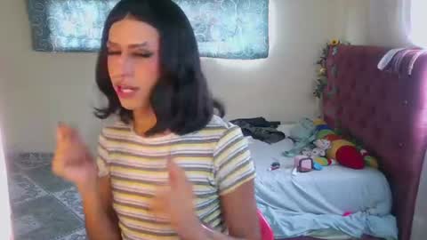 Snapshot of putiputisexo chatting on 06.12.26 putinaicolls online show from 06.12.26