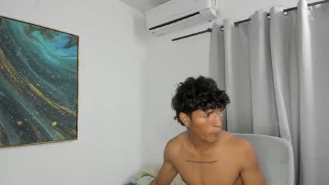 Snapshot of pyke_cum chatting on 03.12.25 pyke_cum online show from 03.12.25