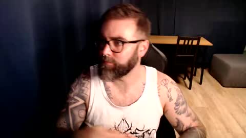 Snapshot of pyroxen chatting on 05.30.26 Yog Sothoth online show from 05.30.26