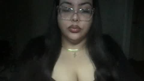 Snapshot of pytbbw chatting on 01.06.25 Prettypink Tinyhole online show from 01.06.25