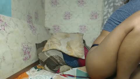 Snapshot of qeen_sexy chatting on 05.21.26 queen sexy online show from 05.21.26