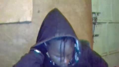 Snapshot of queen014 chatting on 11.11.25 queen014 online show from 11.11.25