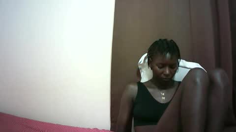 Snapshot of queen_0012 chatting on 04.25.26 asher online show from 04.25.26