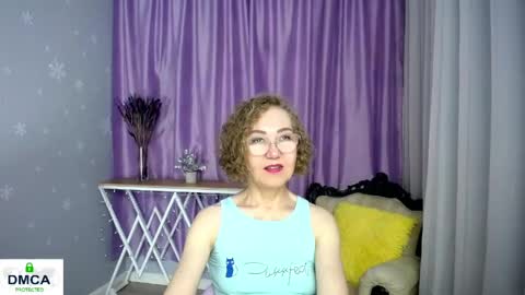 Snapshot of queen_a_n_i chatting on 05.16.26 A N I Ill be here on December 1st online show from 05.16.26