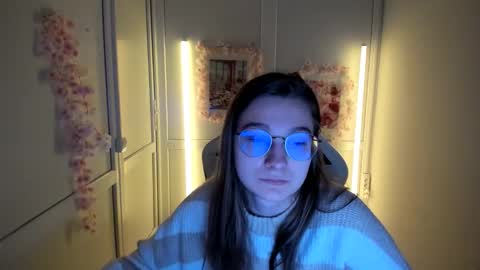 Snapshot of queen_amelie chatting on 04.30.26 Amelie online show from 04.30.26