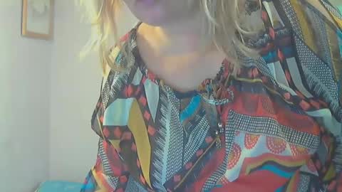 Snapshot of queen_jane8 chatting on 01.10.25 queen_jane8 online show from 01.10.25