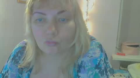 Snapshot of queen_jane8 chatting on 01.12.25 queen_jane8 online show from 01.12.25