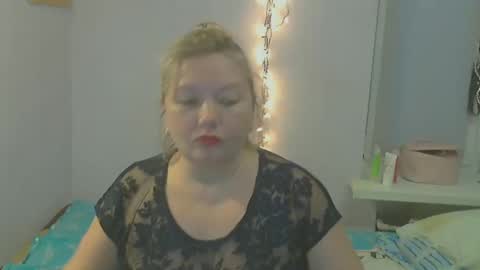 Snapshot of queen_jane8 chatting on 02.27.25 queen_jane8 online show from 02.27.25