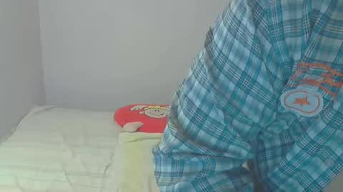 Snapshot of queen_jane8 chatting on 10.19.25 queen_jane8 online show from 10.19.25