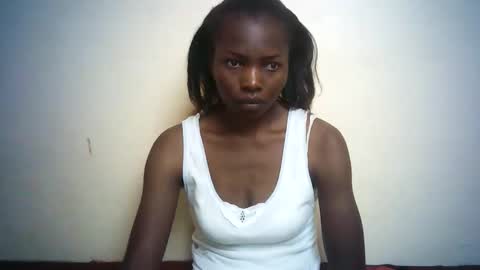 Snapshot of queen_joan chatting on 02.28.25 queen_joan online show from 02.28.25