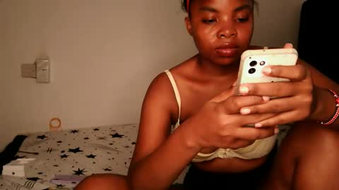 queen_joy123 online show from 11.22.25