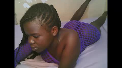 Snapshot of queen_latasha chatting on 05.21.26 queen_latasha online show from 05.21.26