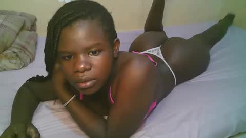 Snapshot of queen_latasha chatting on 05.24.26 queen_latasha online show from 05.24.26