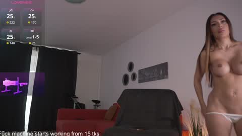 Snapshot of queen_leylla chatting on 02.02.26 queen_leylla online show from 02.02.26