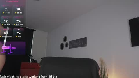Snapshot of queen_leylla chatting on 04.22.26 queen_leylla online show from 04.22.26