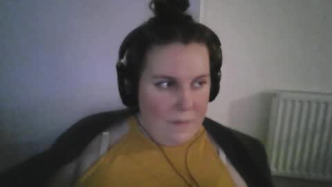 Snapshot of queen_o_swords chatting on 02.27.26 queen_o_swords online show from 02.27.26