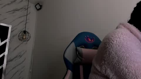   online show from 11.01.25