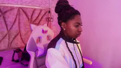   online show from 11.21.25