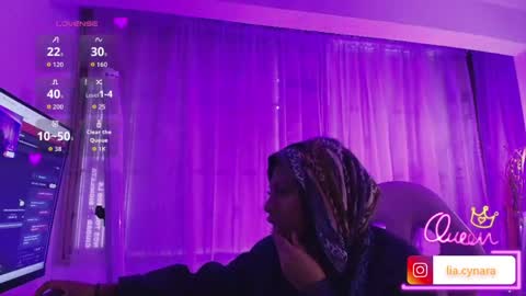Snapshot of queen_perla_ chatting on 05.21.26 online show from 05.21.26