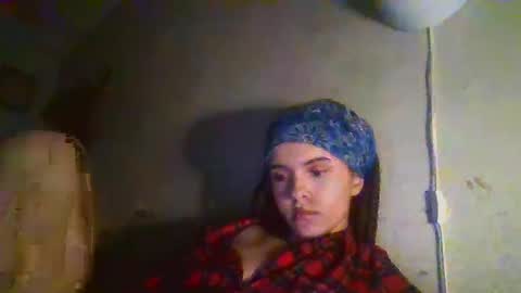 Snapshot of queen_rachelle chatting on 12.23.24 Rachelle online show from 12.23.24