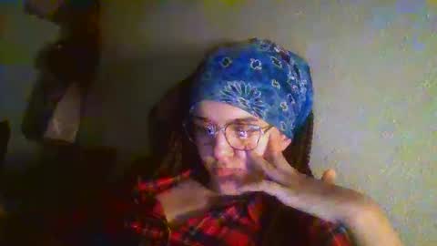 Snapshot of queen_rachelle chatting on 12.23.24 Rachelle online show from 12.23.24