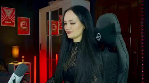 Snapshot of queenaliss chatting on 02.14.26 Your world and the universe Aliss online show from 02.14.26