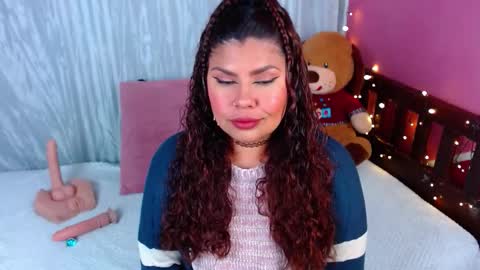 Queenamazon  online show from 11.23.25