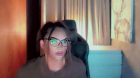 Snapshot of queenarthalia chatting on 03.23.26 ARTHA online show from 03.23.26
