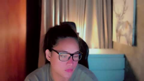 Snapshot of queenarthalia chatting on 03.31.26 ARTHA online show from 03.31.26