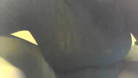 Snapshot of queenbea1369 chatting on 02.06.25 queenbea1369 online show from 02.06.25