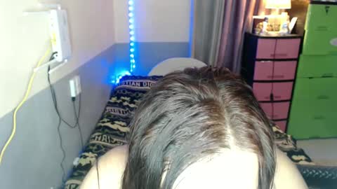 Snapshot of queenbee_mistress chatting on 03.09.25 queenbee_mistress online show from 03.09.25