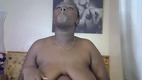 Snapshot of queenbeka chatting on 02.28.26 queenbeka online show from 02.28.26