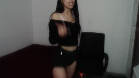 queenbyte_18 online show from 12.22.25