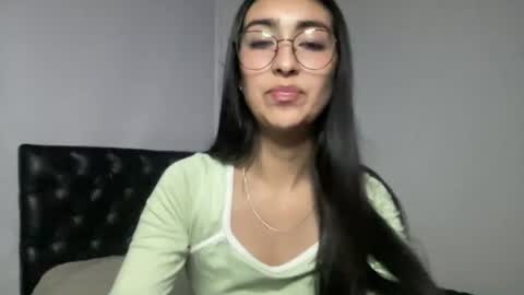 Snapshot of queenbyte_18 chatting on 07.18.26 queenbyte_18 online show from 07.18.26