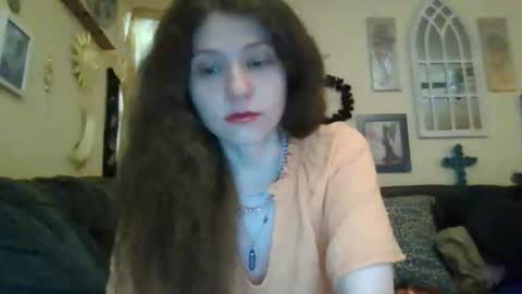 Snapshot of queencrimsonlvx chatting on 04.23.26 queencrimsonlvx online show from 04.23.26