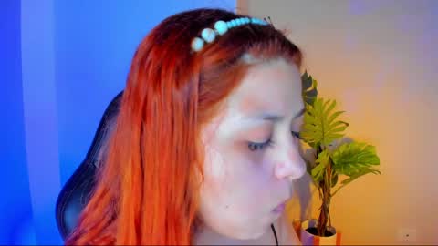 Snapshot of queengrett chatting on 05.01.26 Queen online show from 05.01.26
