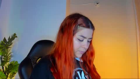 Snapshot of queengrett chatting on 05.31.26 Queen online show from 05.31.26