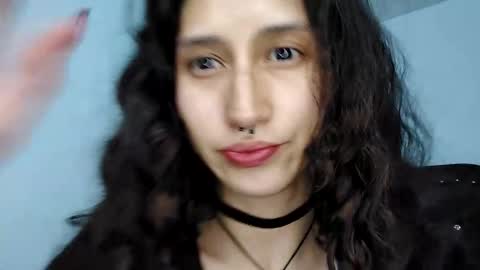 QUEENJEENN online show from 04.30.26