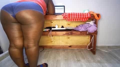 Nina online show from 10.02.25