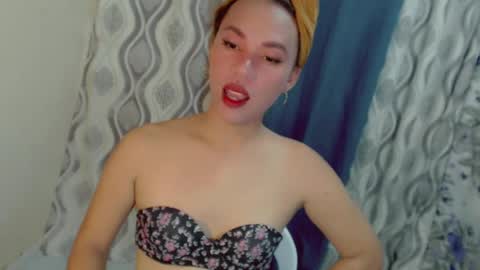 Snapshot of queenlust18 chatting on 06.29.26 queenlust18 online show from 06.29.26