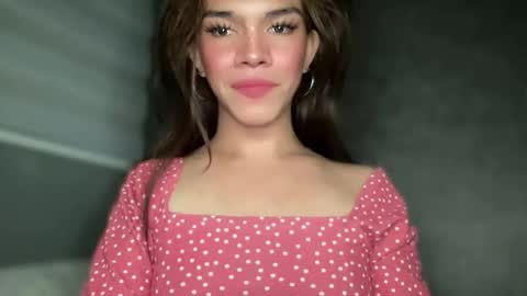 Snapshot of queenn_xxx chatting on 10.08.25 QUEEN online show from 10.08.25